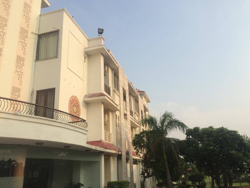 Grand Heritage Resort Greater Noida Εξωτερικό φωτογραφία